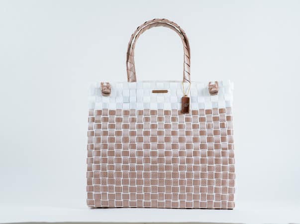 ANNIE Hand Bag