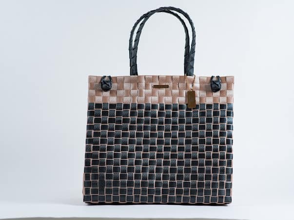 ANNIE Hand Bag